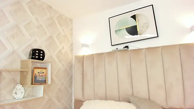 Anniie Queen online show from 02-05-26, 04:17