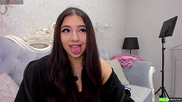 JennyFerguson online show from 11-03-25, 06:09