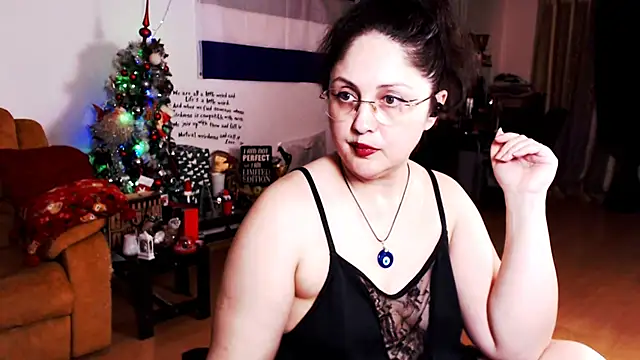 Snapshot of Imperatriza chatting on 01-26-25, 05:02 Imperatriza online show from 01-26-25, 05:02