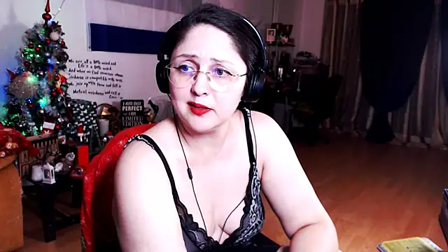 Snapshot of Imperatriza chatting on 01-31-25, 01:11 Imperatriza online show from 01-31-25, 01:11