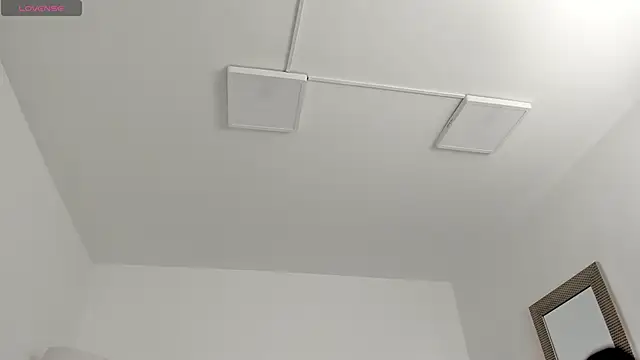 FaloonRoussel online show from 10-04-25, 10:52