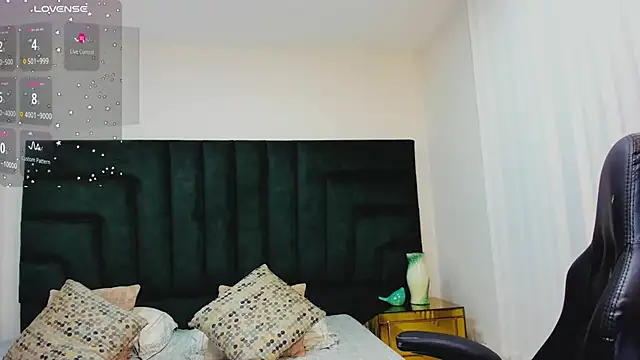 FaloonRoussel online show from 10-12-25, 06:18