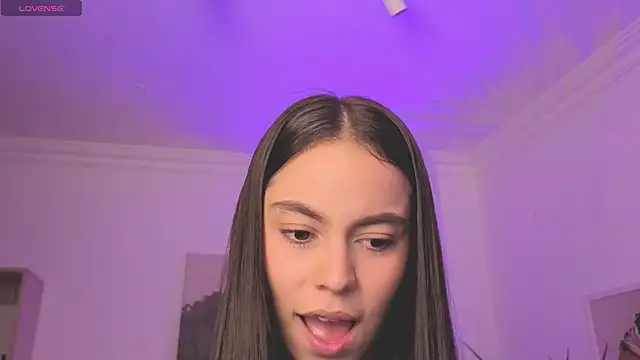 Snapshot of Aleejaa__ chatting on 03-16-26, 11:36 Aleejaa online show from 03-16-26, 11:36