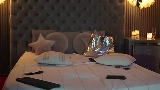 Snapshot of AmelyNoir chatting on 01-06-25, 03:09 AmelyNoir online show from 01-06-25, 03:09