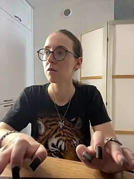 MartiniiSelenna online show from 06-16-26, 05:43
