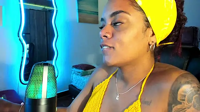 Snapshot of ladyrd1 chatting on 01-30-25, 08:43 ladyrd1 online show from 01-30-25, 08:43