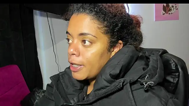 ladyrd1 online show from 01-08-26, 12:02