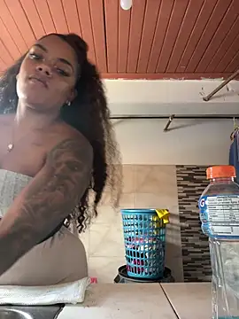 ladyrd1 online show from 01-18-26, 08:23