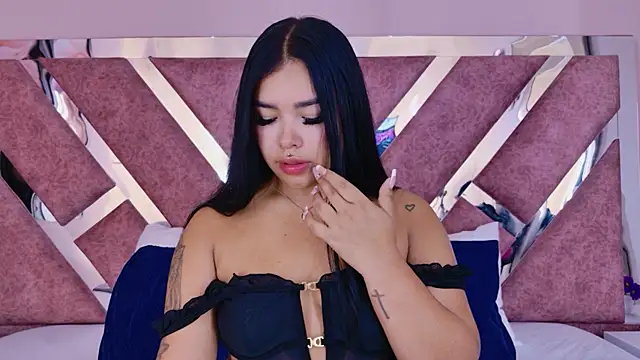 Snapshot of MarianaGarciaa__ chatting on 04-22-26, 06:42 MarianaGarciaa online show from 04-22-26, 06:42