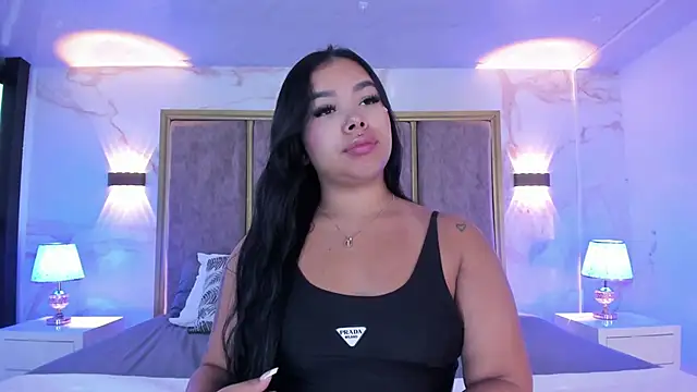 Snapshot of MarianaGarciaa__ chatting on 04-28-26, 06:57 MarianaGarciaa online show from 04-28-26, 06:57