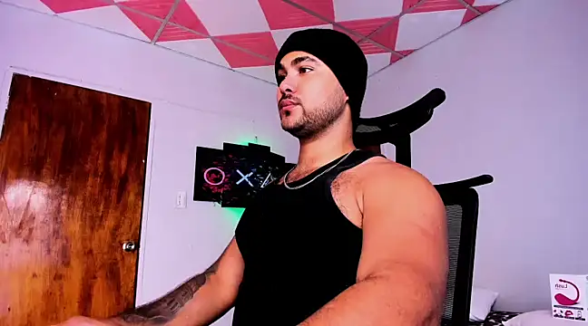 Snapshot of Sebas-hott chatting on 01-25-25, 03:30 Sebas-hott online show from 01-25-25, 03:30