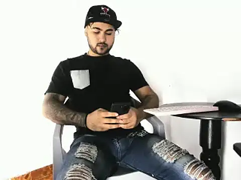 Sebas-hott online show from 10-16-25, 10:33