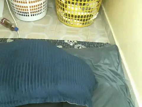 Snapshot of centzSexy chatting on 04-03-26, 09:57 centzSexy online show from 04-03-26, 09:57
