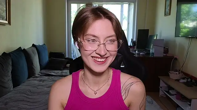 MalvinaBlum online show from 06-18-26, 07:08
