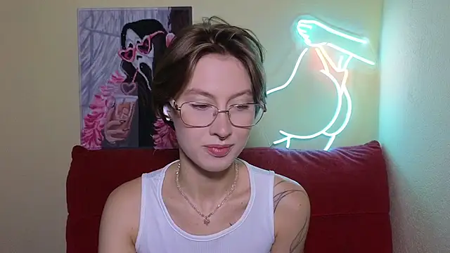 Snapshot of MalvinaBlum chatting on 07-16-26, 02:17 MalvinaBlum online show from 07-16-26, 02:17