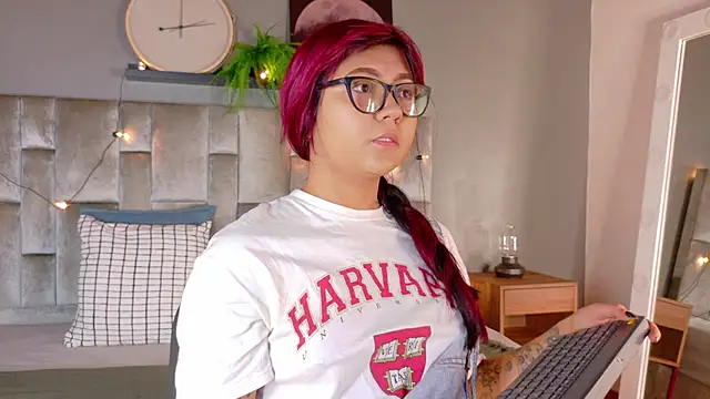 alaia-rogers online show from 10-10-25, 11:42