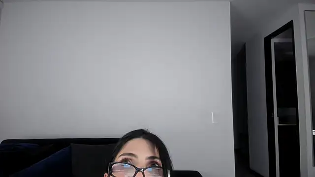 angelturned001 online show from 12-22-25, 11:13