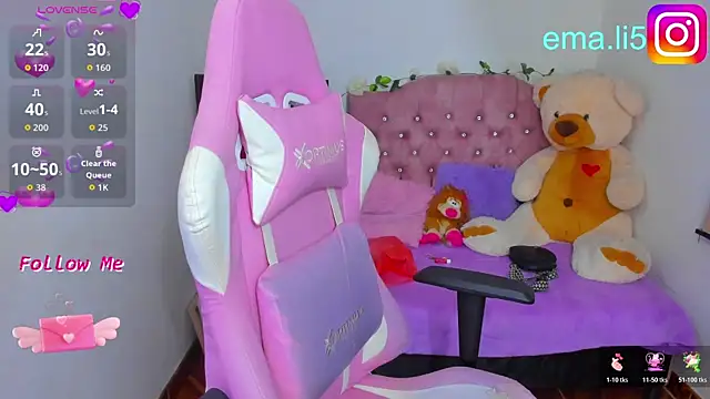 Snapshot of ema_tayy chatting on 03-30-26, 10:11 ema tayy online show from 03-30-26, 10:11