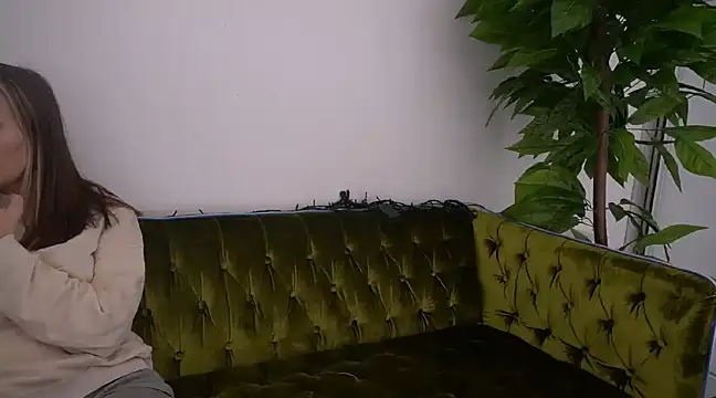 IceDanielles online show from 01-09-25, 06:36