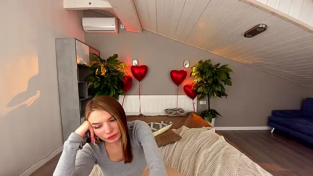 IceDanielles online show from 02-17-25, 08:36