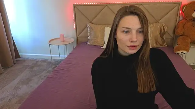 Snapshot of IceDanielles chatting on 03-30-26, 12:17 IceDanielles online show from 03-30-26, 12:17