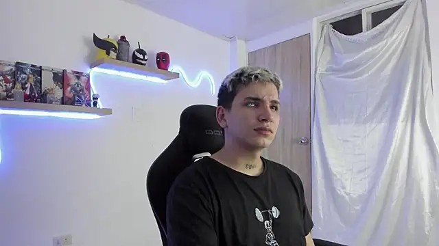 SebasFallon online show from 11-24-25, 05:51