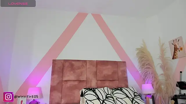 isabella whiithe online show from 02-09-26, 04:33