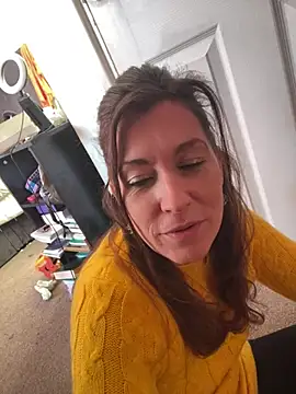 Lwhite1 online show from 01-27-25, 04:01