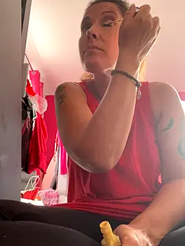 Lwhite1 online show from 09-08-25, 04:06