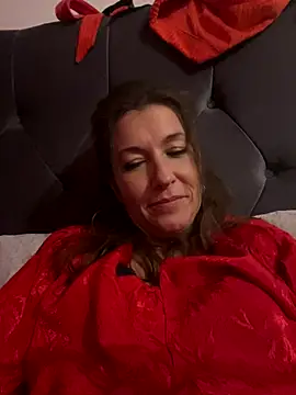 Lwhite1 online show from 10-26-25, 07:20