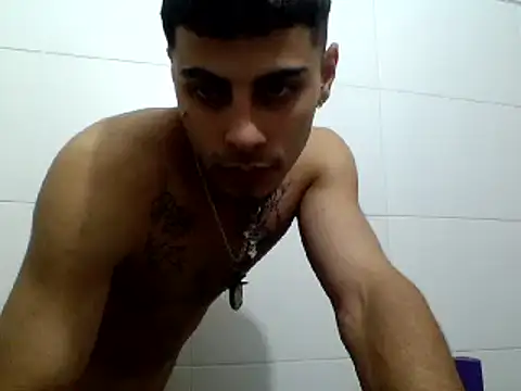 Snapshot of AronFoxx chatting on 12-25-24, 12:16 AronFoxx online show from 12-25-24, 12:16