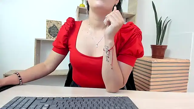 Snapshot of merlinaadams_ chatting on 10-03-25, 04:37 merlinaadams online show from 10-03-25, 04:37