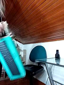 Snapshot of merlinaadams_ chatting on 10-09-25, 04:38 merlinaadams online show from 10-09-25, 04:38