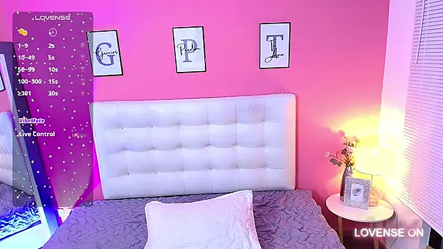 littleebonny online show from 12-08-24, 07:22