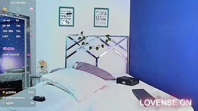 littleebonny online show from 01-12-25, 07:42