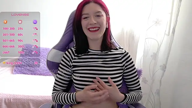 Snapshot of sunshine_girl9 chatting on 04-10-26, 06:45 sunshine girl9 online show from 04-10-26, 06:45