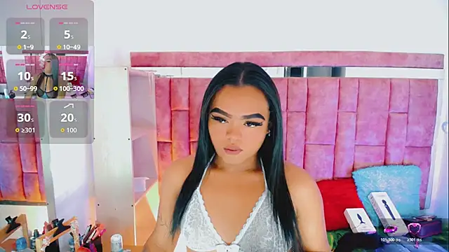 KayleighDreams  online show from 05-05-26, 06:16