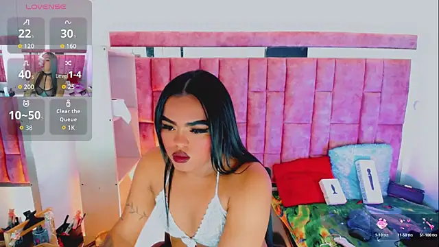 KayleighDreams  online show from 05-06-26, 06:19