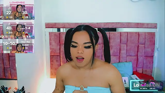 KayleighDreams  online show from 05-10-26, 03:33
