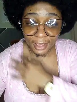 CocoBootyyy online show from 09-28-25, 10:15