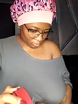 CocoBootyyy online show from 05-03-26, 06:36