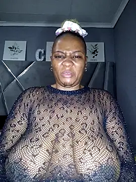 CocoBootyyy online show from 06-11-26, 04:54