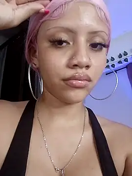 Snapshot of Charlotee_ chatting on 12-06-24, 05:20 Charlotee online show from 12-06-24, 05:20