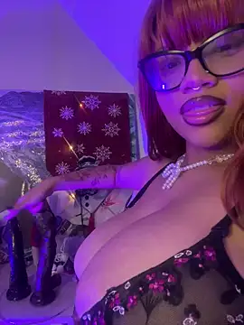 Snapshot of Charlotee_ chatting on 01-12-25, 05:13 Charlotee online show from 01-12-25, 05:13