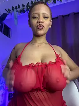 Snapshot of Charlotee_ chatting on 02-09-25, 06:01 Charlotee online show from 02-09-25, 06:01