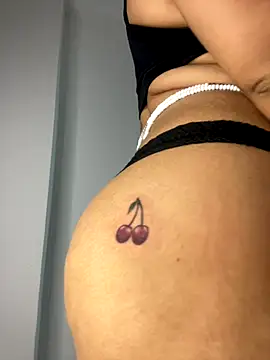 Snapshot of Charlotee_ chatting on 10-12-25, 08:35 Charlotee online show from 10-12-25, 08:35