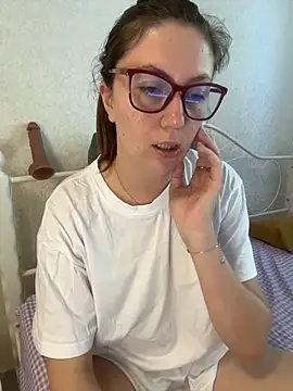 BeatriceTender online show from 05-25-26, 01:17