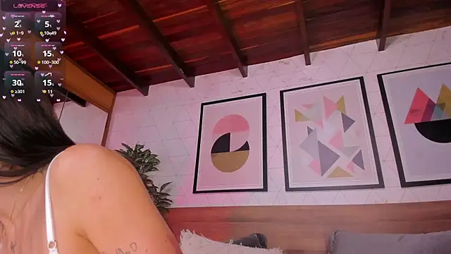 Snapshot of AgattaDuque chatting on 02-02-25, 03:54 AgattaDuque online show from 02-02-25, 03:54