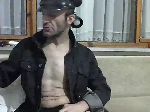 Snapshot of Aktorihann chatting on 11-01-25, 01:18 Aktorihann online show from 11-01-25, 01:18