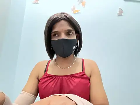 Snapshot of TransLisa7 chatting on 03-18-26, 09:29 TransLisa7 online show from 03-18-26, 09:29